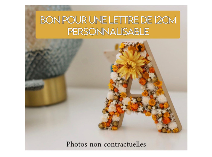 Lettre 12cm en bois et en fleurs séchées personnalisable